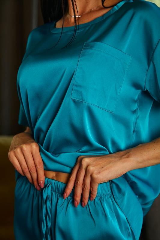 Дизайнерські блузки 2024