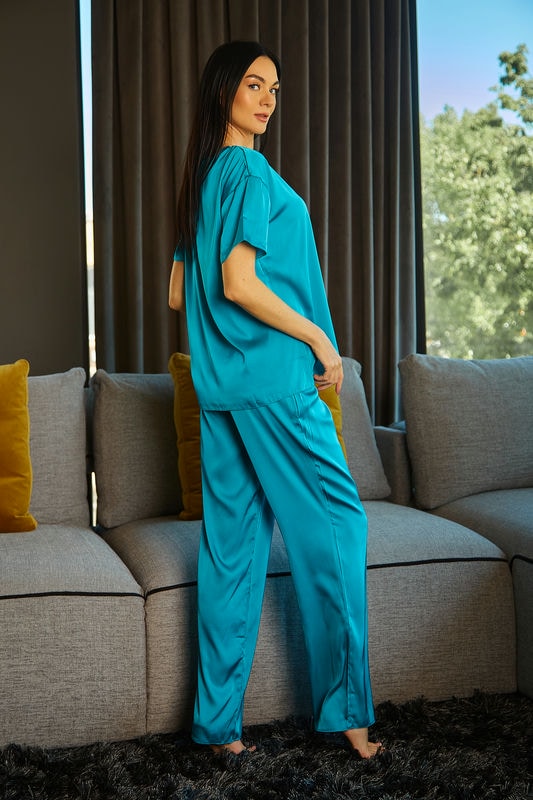 Дизайнерські блузки 2024