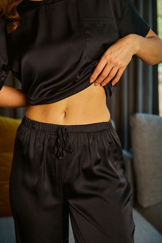 Дизайнерські блузки 2024