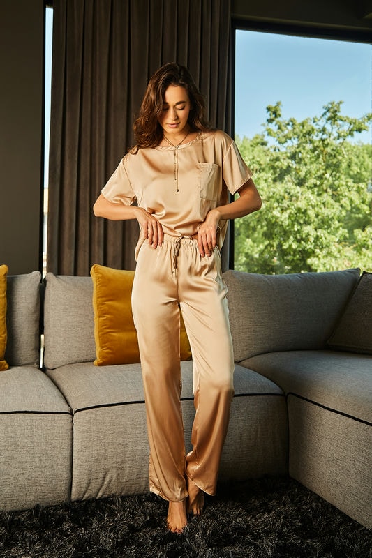 Дизайнерські блузки 2024