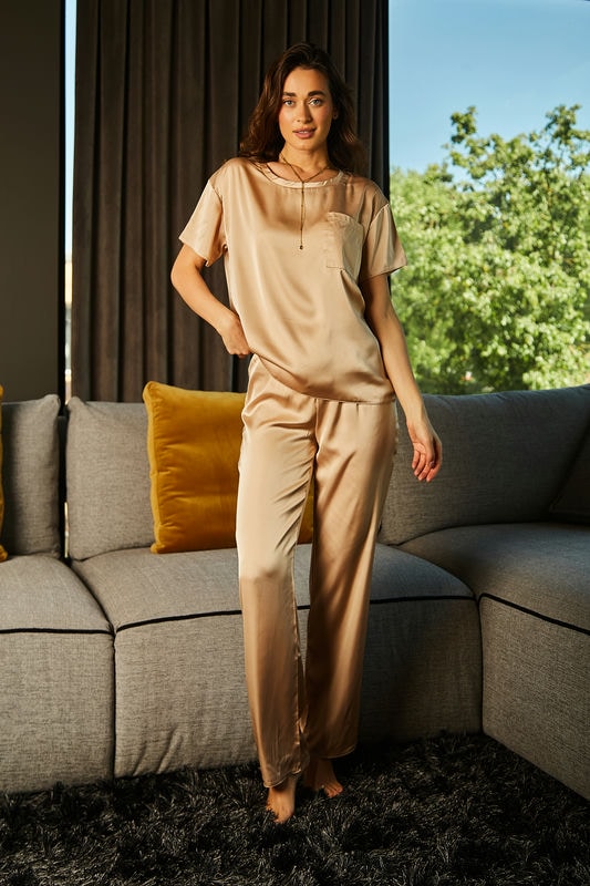 Дизайнерські блузки 2024